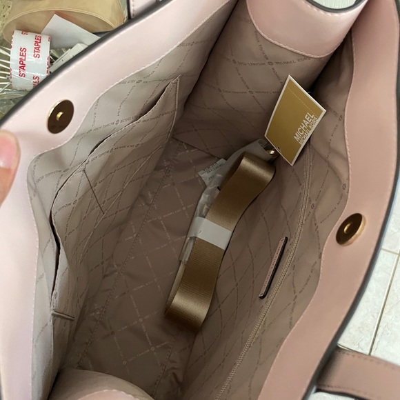 New Mk large tote 💝 limited addition - Picture 5 of 8